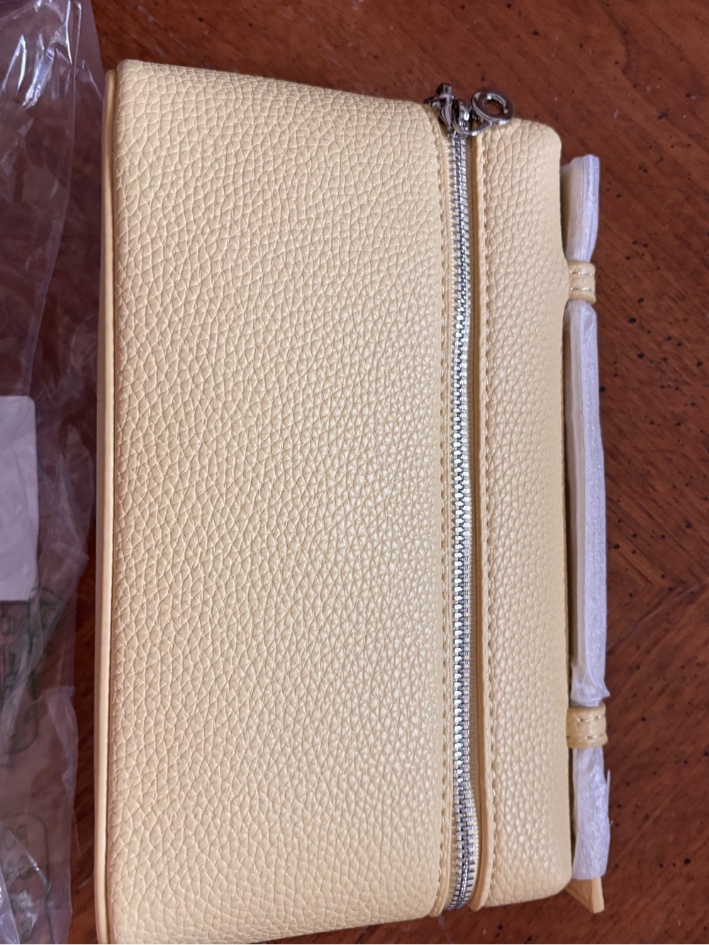 Rejolly Textured Pale Yellow Zip Wristlet